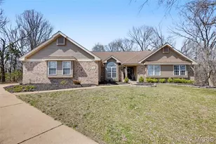 999 Timber Glen Ln, Ballwin, MO 63021 - Photo 5