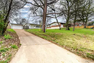 7837 Labelle St, Affton, MO 63123 - Photo 5