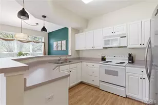 1275 Gardens Circle Dr, Unincorporated, MO 63125 - Photo 11