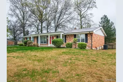 10636 Roanna Lane, Saint Louis, MO 63128 - Photo 1