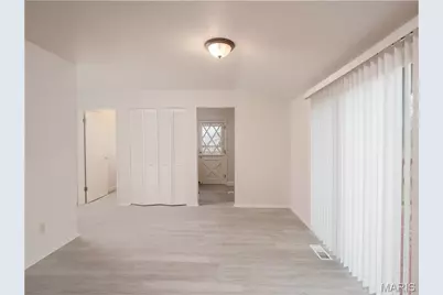 10636 Roanna Lane, Saint Louis, MO 63128 - Photo 15