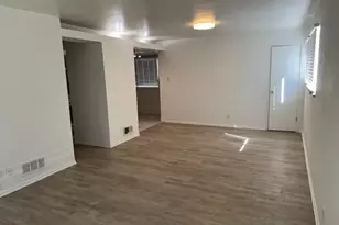 10746 Glen Garry Rd, Saint Louis, MO 63137 - Photo 5