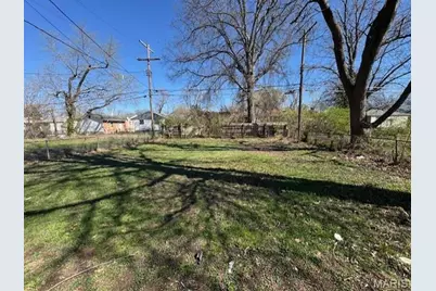 10746 Glen Garry Road, Saint Louis, MO 63137 - Photo 23