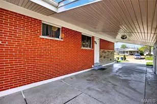 16 Tamma Ln, Hazelwood, MO 63042 - Photo 5