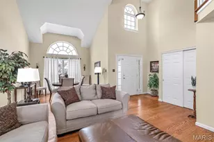 679 Bluffs View Ct, Eureka, MO 63025 - Photo 5