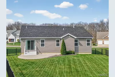 125 Hidden Bluffs Drive, Lake Saint Louis, MO 63367 - Photo 15