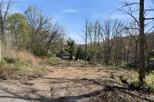 639 Castlewood Dr, Ballwin, MO 63021 - Photo 1