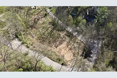 639 Castlewood Drive, Ballwin, MO 63021 - Photo 3