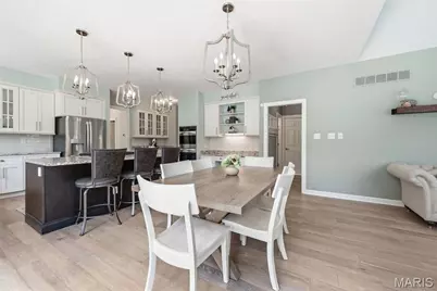 14812 Brook Hill Drive, Chesterfield, MO 63017 - Photo 11