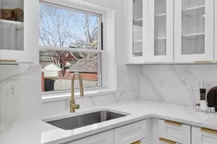 6409 Sutherland Ave, Saint Louis, MO 63109 - Photo 21