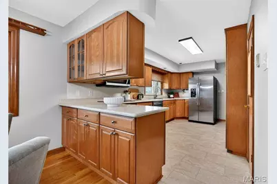 11 Elmwood Place, Saint Charles, MO 63301 - Photo 9