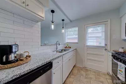 10788 Tropic Drive, Saint Ann, MO 63074 - Photo 9