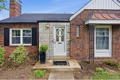 227 W Old Watson, Saint Louis, MO 63119 - Photo 1