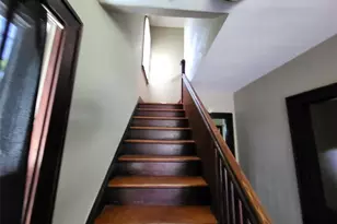 8801 Blewett Ave, Jennings, MO 63136 - Photo 7