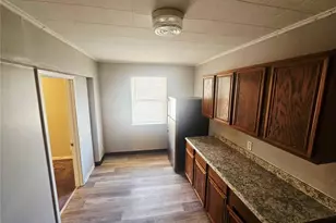 491 Adrian Dr, Saint Louis, MO 63137 - Photo 5