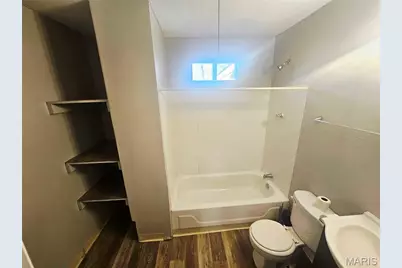 491 Adrian Drive, Saint Louis, MO 63137 - Photo 9