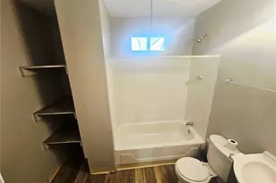 491 Adrian Dr, Saint Louis, MO 63137 - Photo 9