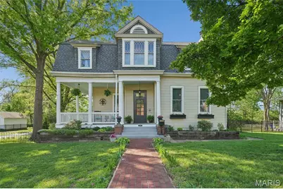 33 S Laclede Station Road, Webster Groves, MO 63119 - Photo 1