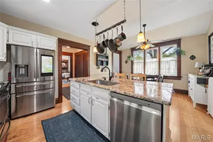 33 S Laclede Station Rd, Webster Groves, MO 63119 - Photo 13
