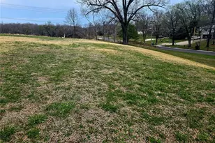 909 Daytona Dr, Lebanon, MO 65536 - Photo 5