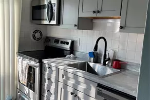 7916 Camelot Ln, Crestwood, MO 63123 - Photo 9