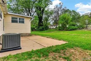 205 Lynn Meadows Ln, Florissant, MO 63033 - Photo 29