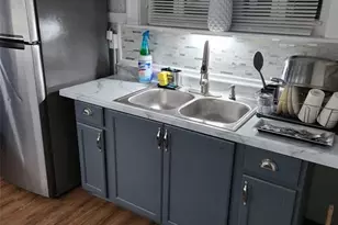 5919 Summit Pl, Saint Louis, MO 63147 - Photo 3