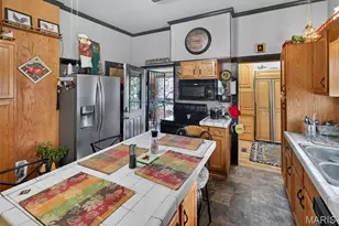 303 Dorothy St, Sikeston, MO 63801 - Photo 39