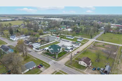 303 Dorothy Street, Sikeston, MO 63801 - Photo 57