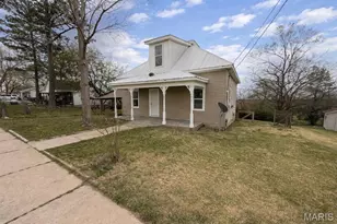 341 Spruce St, Bourbon, MO 65441 - Photo 1