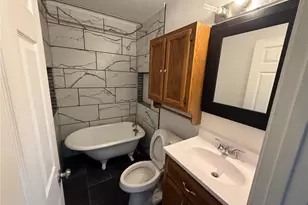 341 Spruce St, Bourbon, MO 65441 - Photo 17