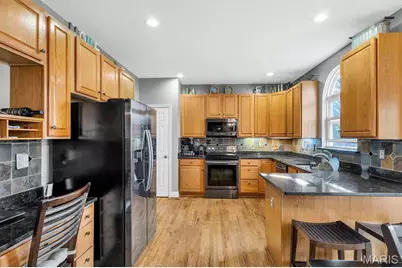 12315 Rule Hill Court, Maryland Heights, MO 63043 - Photo 7