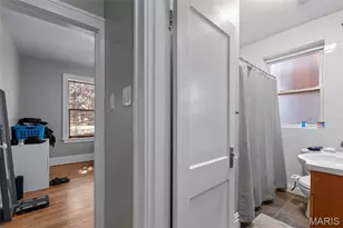 4242 Botanical Ave, Saint Louis, MO 63110 - Photo 19