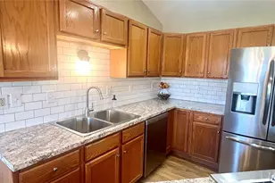 1157 Amanda St, St James, MO 65559 - Photo 9