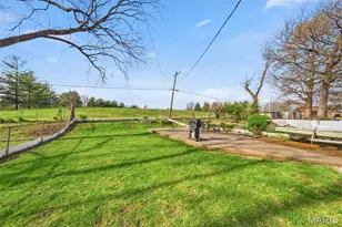 10512 St Francis Ln, Saint Ann, MO 63074 - Photo 27