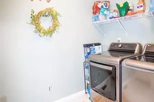 1212 Parmer Dr, Florissant, MO 63031 - Photo 15