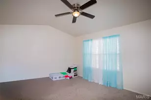 1212 Parmer Dr, Florissant, MO 63031 - Photo 15
