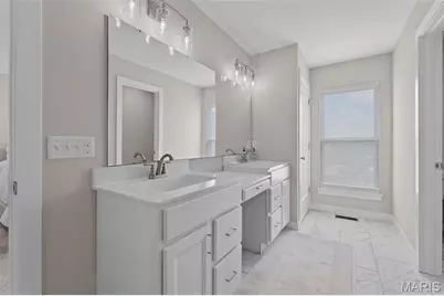 8933 Eager Road, Saint Louis, MO 63144 - Photo 15