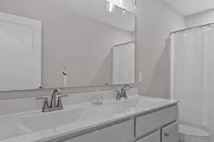 8933 Eager Rd, Saint Louis, MO 63144 - Photo 21