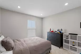 8933 Eager Rd, Saint Louis, MO 63144 - Photo 19