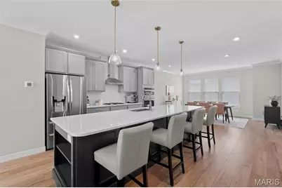 8933 Eager Road, Saint Louis, MO 63144 - Photo 3