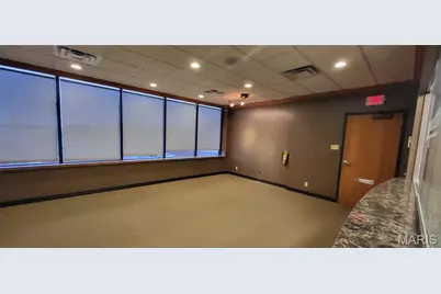 9914 Kennerly Road, Saint Louis, MO 63128 - Photo 7