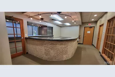 9914 Kennerly Road, Saint Louis, MO 63128 - Photo 13