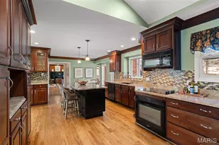 1855 Ironstone Rd, Des Peres, MO 63131 - Photo 11