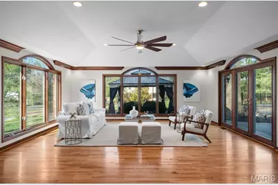 1855 Ironstone Road, Des Peres, MO 63131 - Photo 17