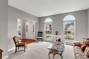 205 Harbour Pointe Dr, Wildwood, MO 63040 - Photo 5