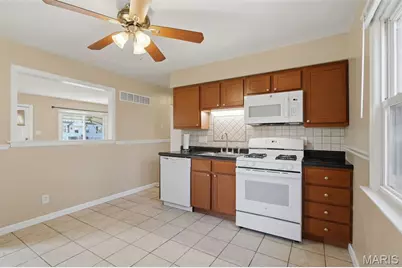 10821 Saint Xavier Lane, Saint Ann, MO 63074 - Photo 7