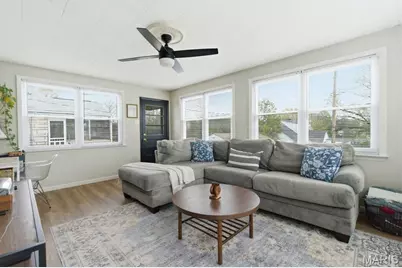 9304 Aster Avenue, Affton, MO 63123 - Photo 7