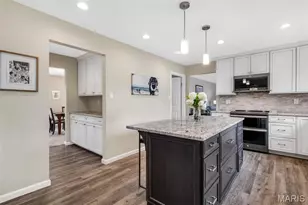 1952 Farm Valley Dr, Chesterfield, MO 63017 - Photo 15
