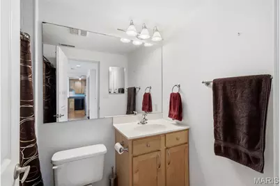 5330 Pershing Avenue #805, Saint Louis, MO 63112 - Photo 11
